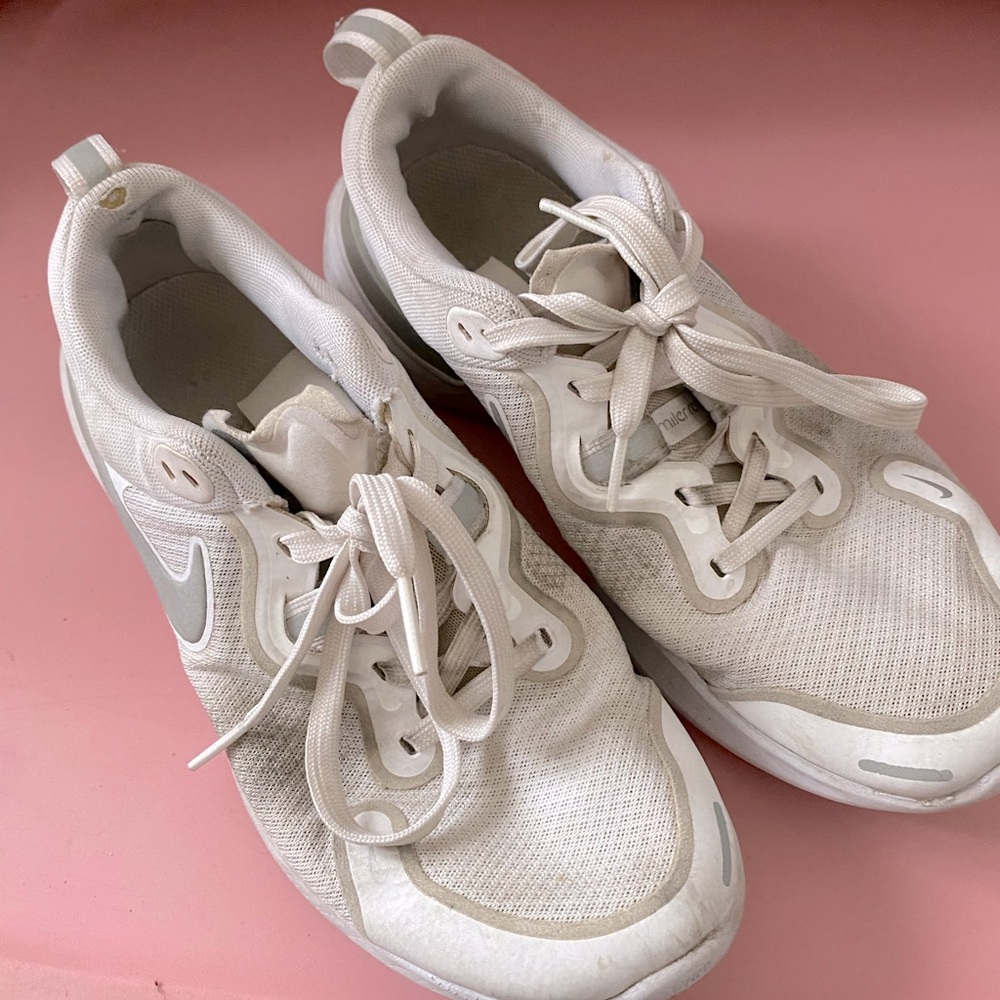 Nike react Womens shoes
